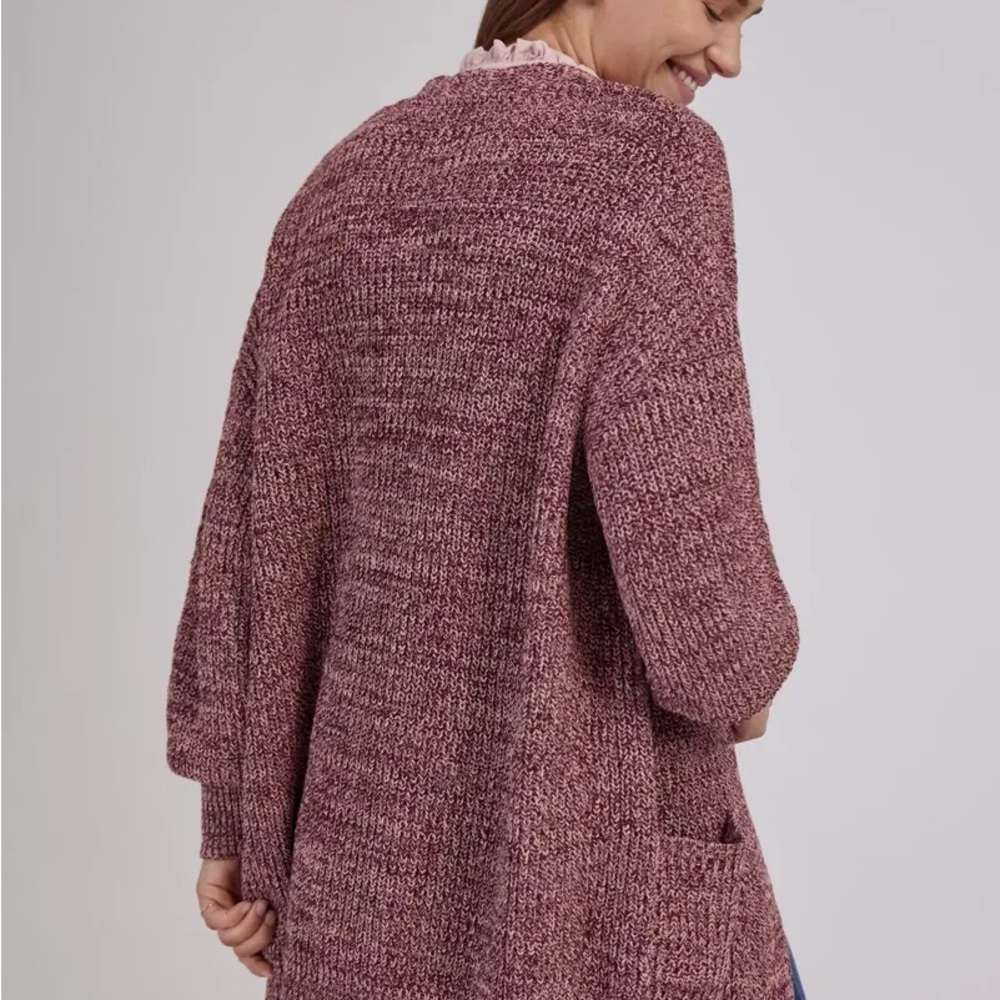 • chunky knit burgundy cardigan •